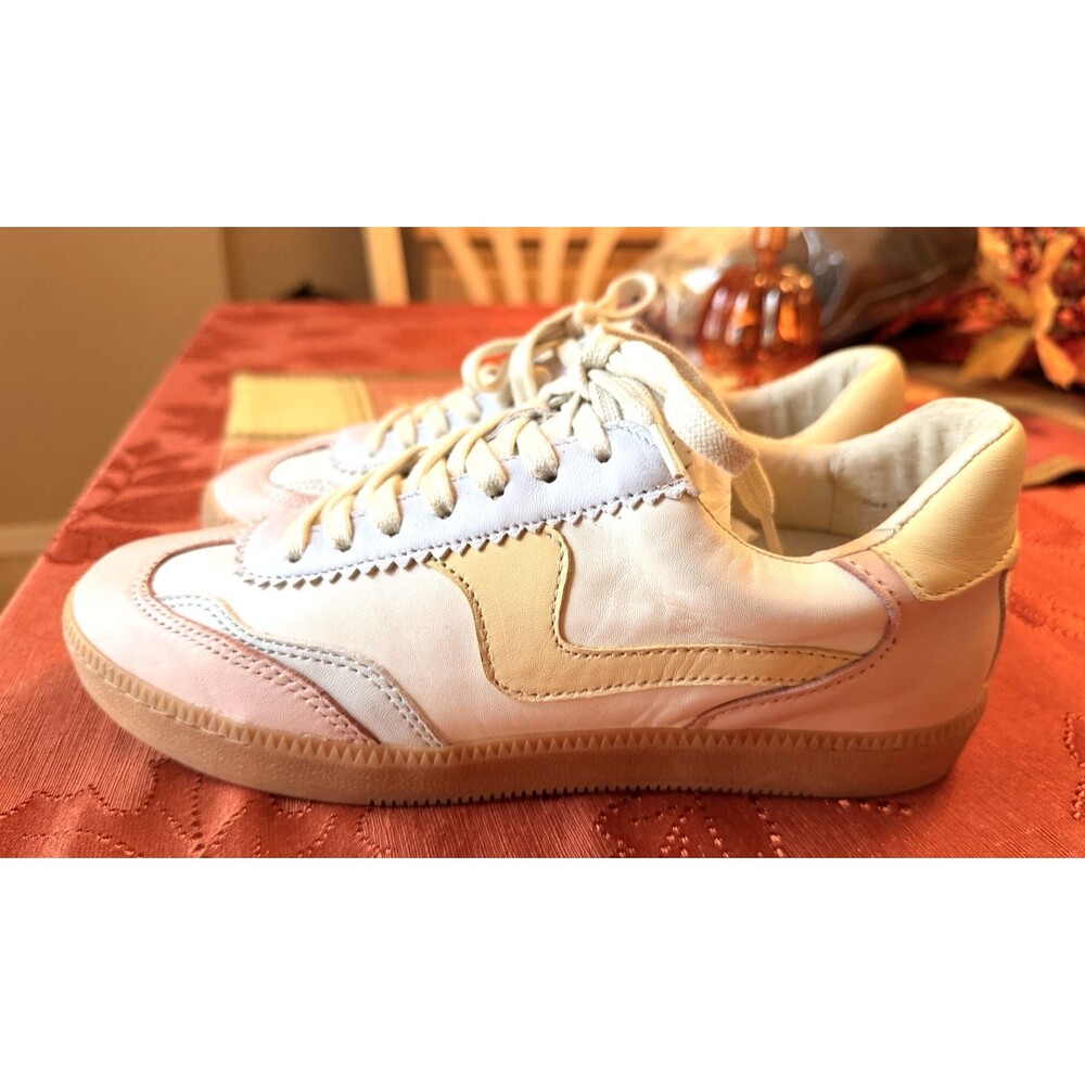 Dolce Vita Notice Sneakers Pastel Colors White Leather Size 8 Womens Shoes